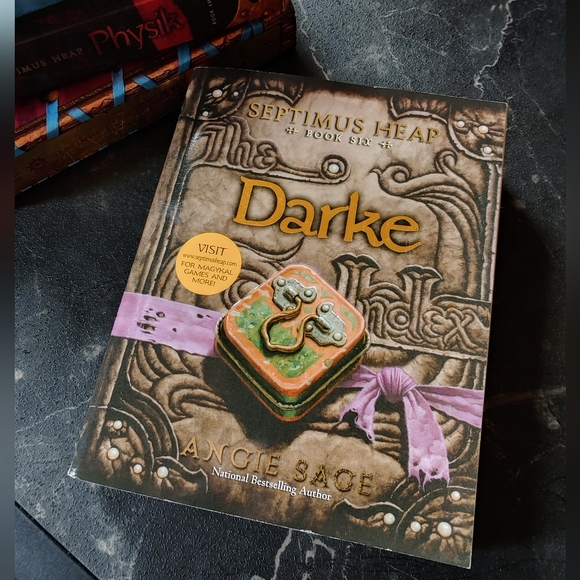 Excellent Used Condition Septimus Heap Paperback 4 Book Set. - Picture 8 of 9